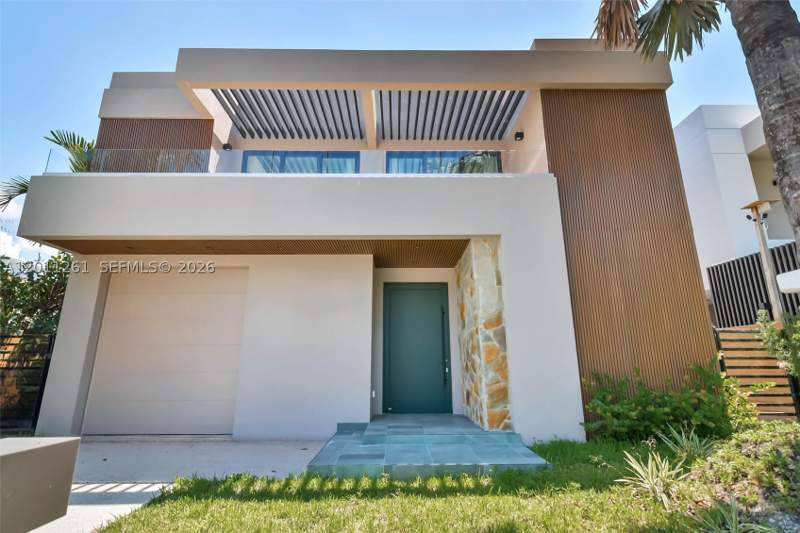 6 bedroom SingleFamilyResidence at 135 SW 29th Rd, Brickell Estates, Miami — photo 4