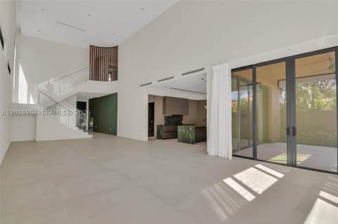135 SW 29th Rd, Miami FL - photo 8 of 71