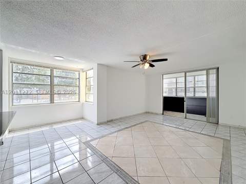 16400 NE 17th Ave 206, North Miami Beach FL - photo 10 of 21