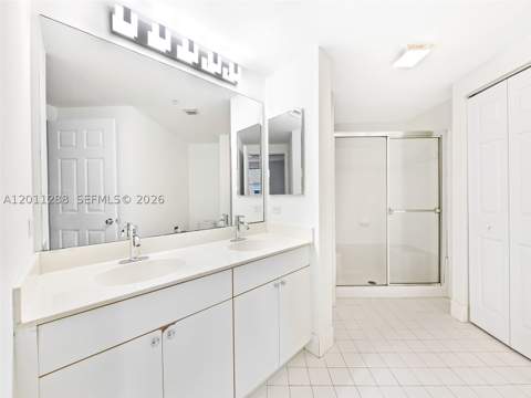 17100 N Bay Rd 1614, Sunny Isles Beach FL - photo 11 of 17