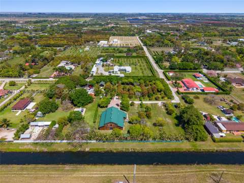 19050 SW 194th Ave, Miami FL - photo 14 of 24