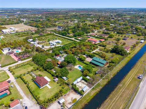 19050 SW 194th Ave, Miami FL - photo 16 of 24
