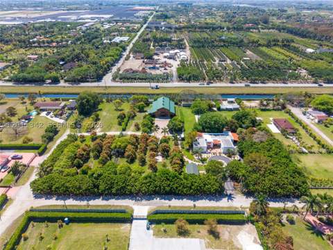 19050 SW 194th Ave, Miami FL - photo 6 of 24