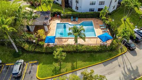 9431 Fontainebleau Blvd 112, Miami FL - photo 14 of 48