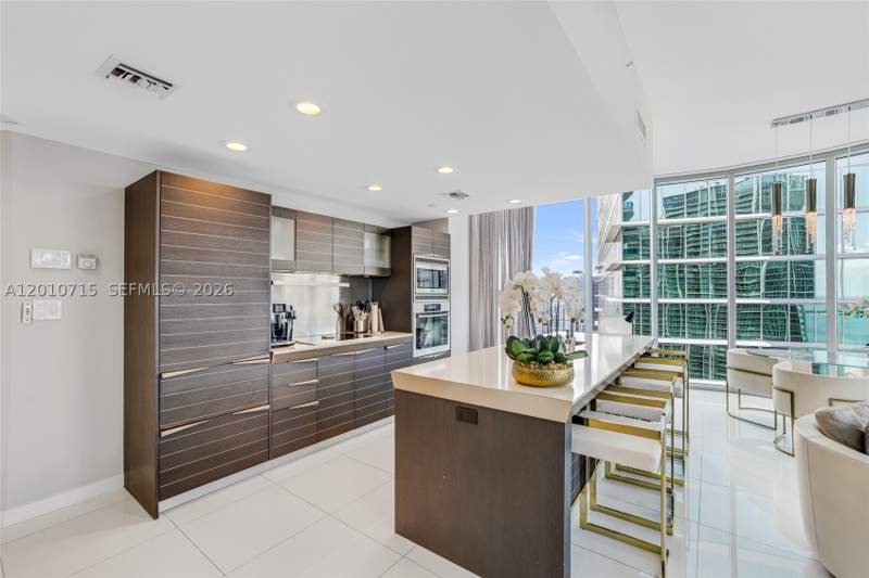 2 bedroom Condominium at 200 Biscayne Boulevard Way 4401, Epic West Condo, Miami — photo 4