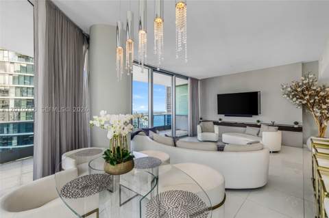 200 Biscayne Boulevard Way 4401, Miami FL - photo 8 of 31