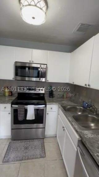 3 bedroom Townhouse at 26324 SW 135th Pl, Naranja Gardens, Homestead — photo 3
