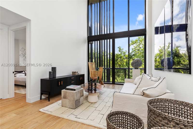 2 bedroom Condominium at 3034 Oak Avenue Lph3, Arbor Coconut Grove, Coconut Grove — photo 1