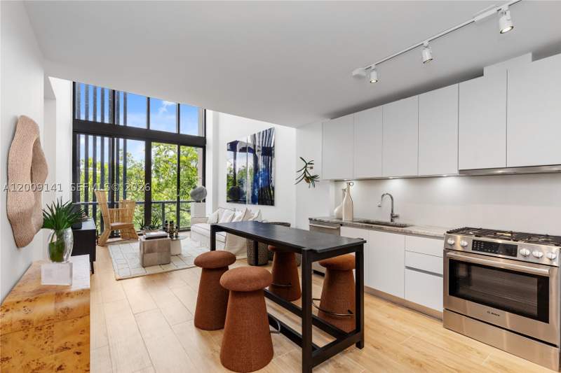2 bedroom Condominium at 3034 Oak Avenue Lph3, Arbor Coconut Grove, Coconut Grove — photo 3