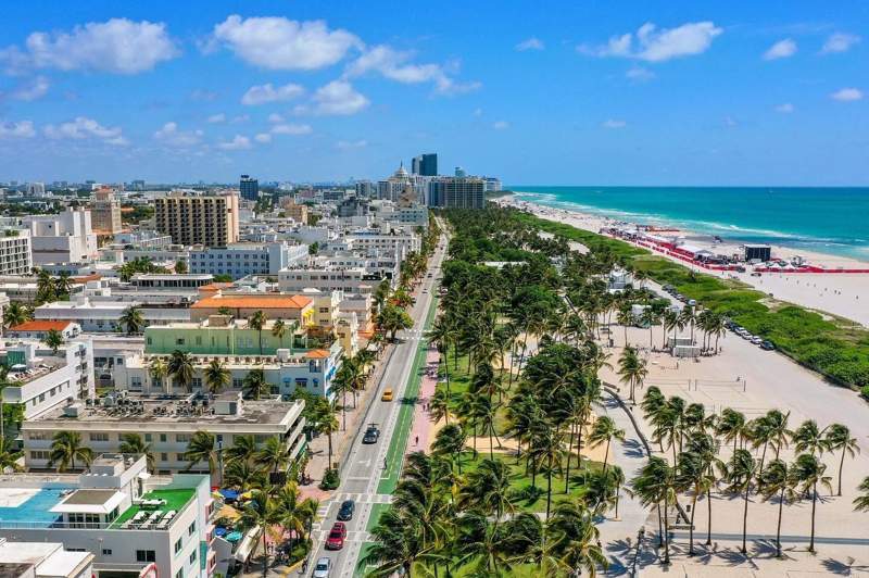 0 bedroom Condominium at 834 Ocean Drive 406, Casa Grande Condo, Miami Beach — photo 2