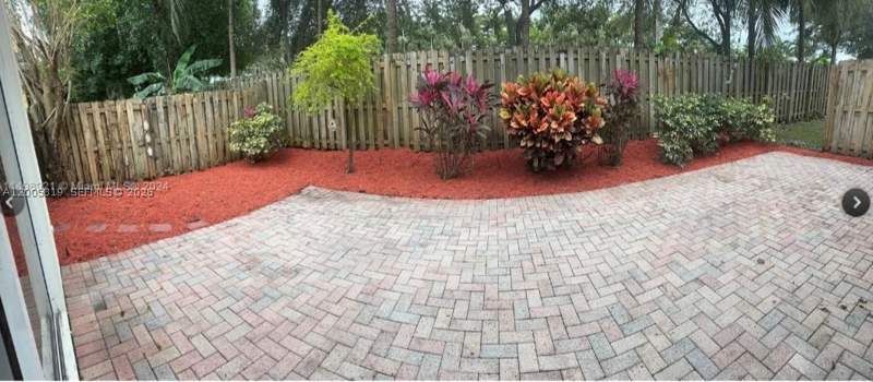 3 bedroom Townhouse at 4268 NE 9th St, Marbella Bay, Homestead — photo 2
