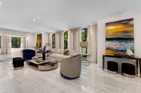 547 NE 57th St, Miami FL - photo 6 of 39