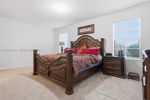 439 NE 6th Pl, Florida City FL - photo 17 of 44
