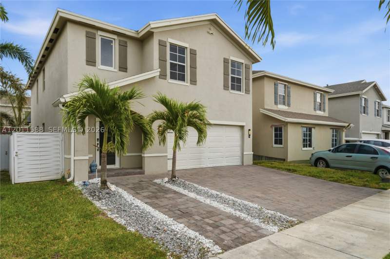 5 bedroom SingleFamilyResidence at 439 NE 6th Pl, Royal Homes West, Florida City — photo 3
