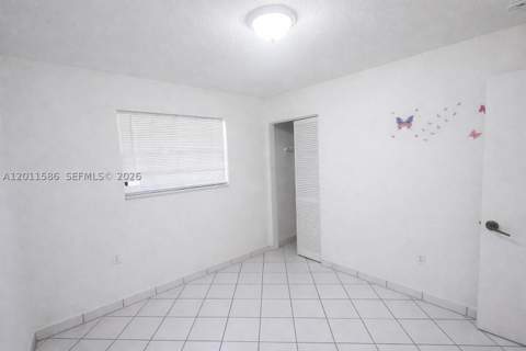 15761 SW 303rd St, Homestead FL - photo 6 of 9