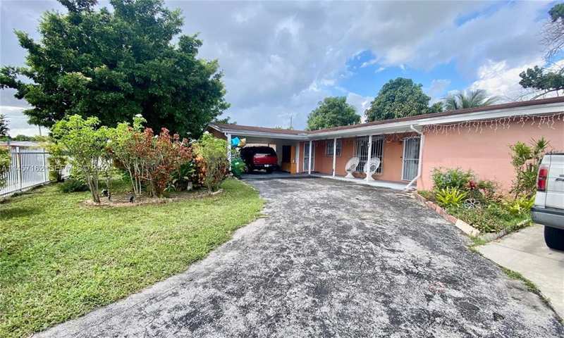 4 bedroom SingleFamilyResidence at 4311 NW 185th Street, Highland Park Estates, Miami Gardens — photo 1