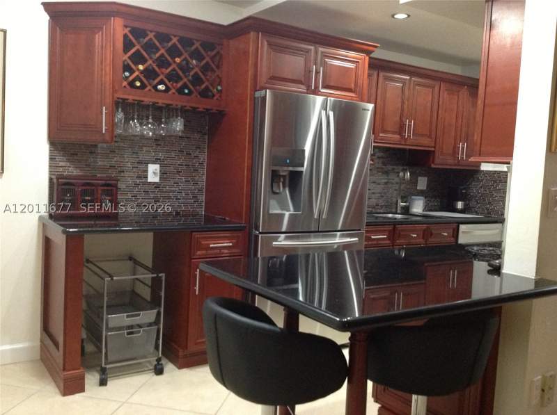 1 bedroom Condominium at 9490 SW 77th Ave N6, Kingston Square Condo, Miami — photo 2