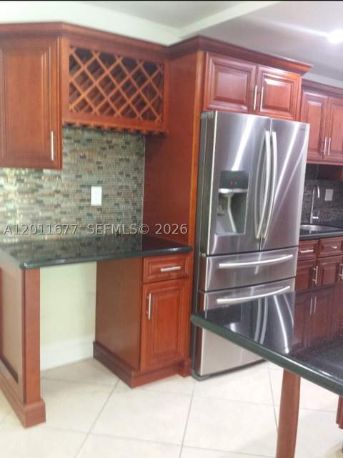 9490 SW 77th Ave N6, Miami FL - photo 7 of 18