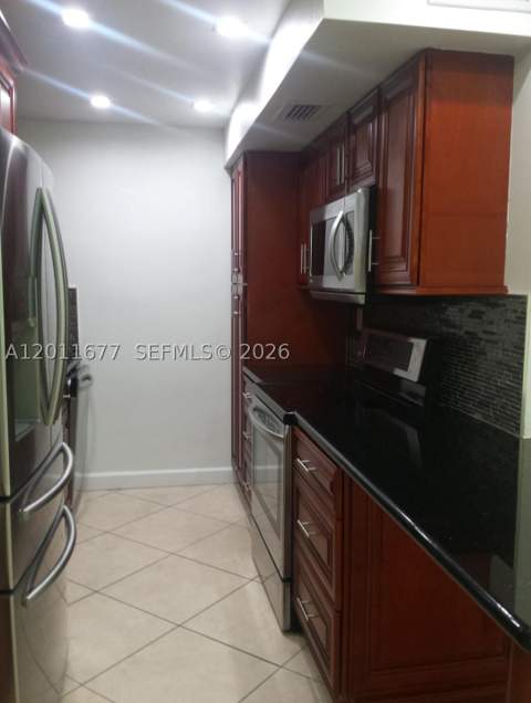 9490 SW 77th Ave N6, Miami FL - photo 8 of 18