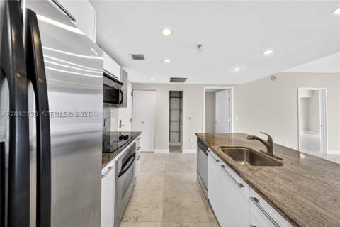 185 SW 7th St 4209, Miami FL - photo 10 of 28