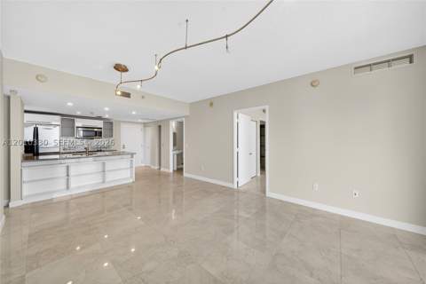 185 SW 7th St 4209, Miami FL - photo 18 of 28