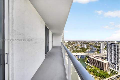 185 SW 7th St 4209, Miami FL - photo 20 of 28