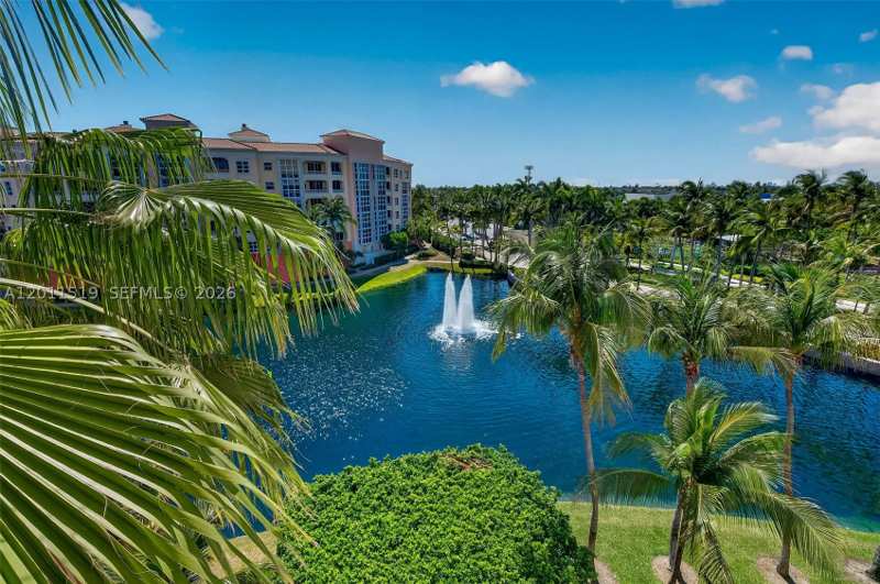 2 bedroom Condominium at 705 Crandon Blvd 506, Resort Villa One Condo, Key Biscayne — photo 1