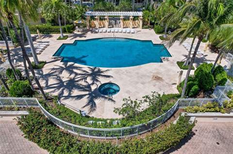 705 Crandon Blvd 506, Key Biscayne FL - photo 21 of 36