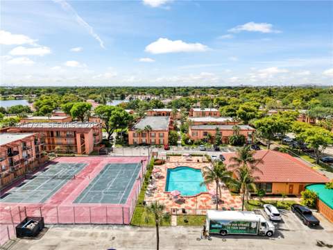 7200 Fairway Dr H12, Miami Lakes FL - photo 11 of 25