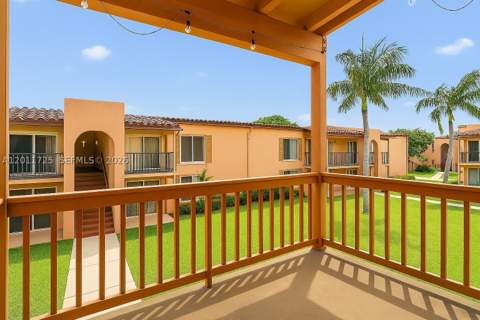 7200 Fairway Dr H12, Miami Lakes FL - photo 22 of 25