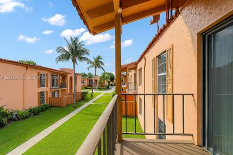 7200 Fairway Dr H12, Miami Lakes FL - photo 8 of 25