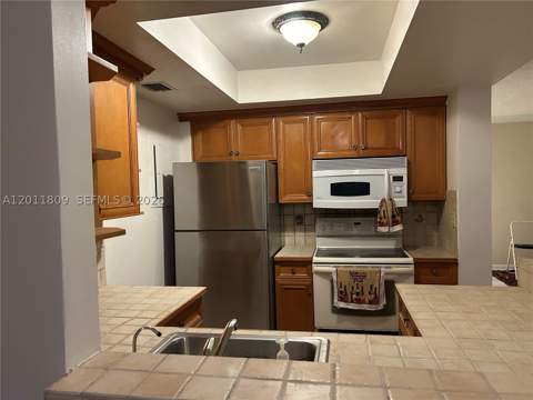 9411 SW 4th St 202, Miami FL - photo 14 of 27