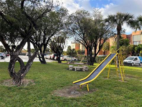 9411 SW 4th St 202, Miami FL - photo 18 of 27