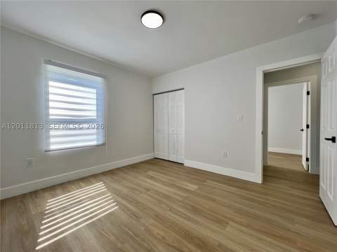 2370 NW 96th St, Miami FL - photo 9 of 23