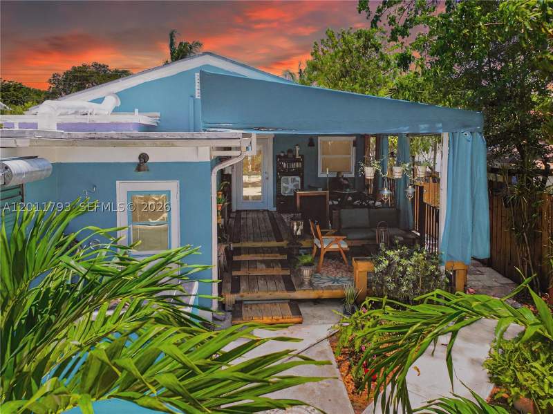 4 bedroom SingleFamilyResidence at 561 NW 53rd St, Railway Shops Addn 2nd Am, Miami — photo 3