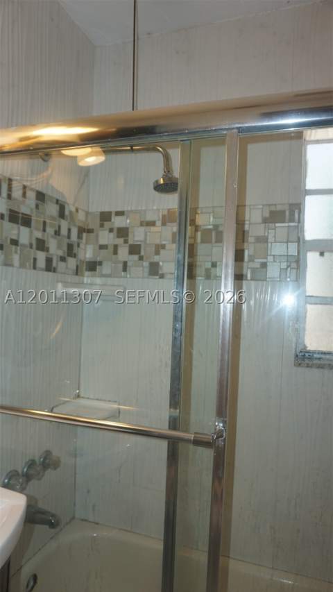 335 NW 187th St, Miami Gardens FL - photo 23 of 34