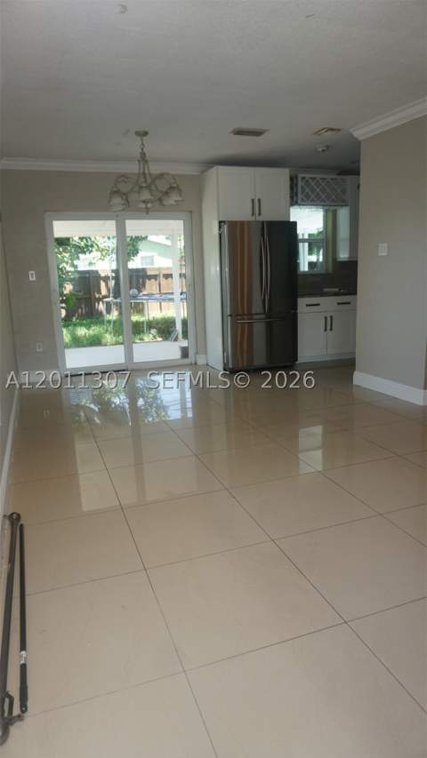 335 NW 187th St, Miami Gardens FL - photo 7 of 34