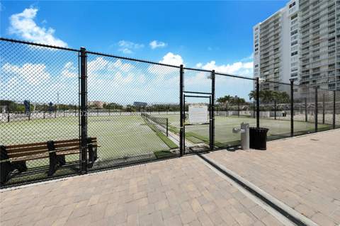 2801 NE 183rd St 912W, Aventura FL - photo 17 of 21