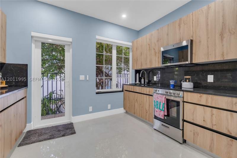 1 bedroom Condominium at 1569 Euclid Ave 7, The Belcrest Condo, Miami Beach — photo 4