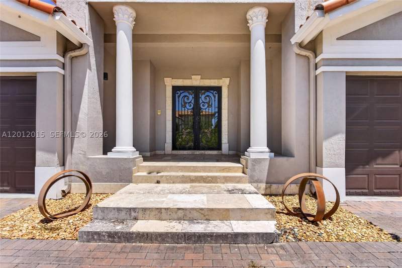 6 bedroom SingleFamilyResidence at 18841 SW 74th Ct, Cutler Cay, Cutler Bay — photo 5