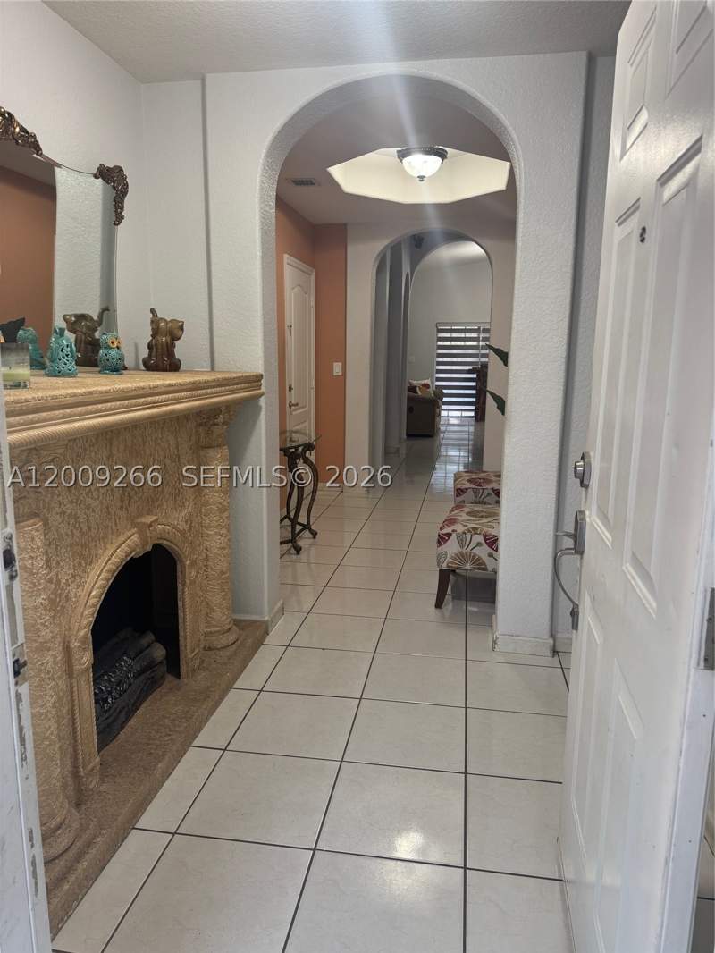 4 bedroom SingleFamilyResidence at 8748 NW 143rd Ter, Serenity Point, Miami Lakes — photo 4