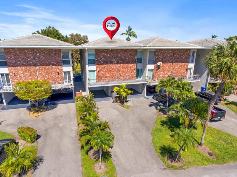 3 bedroom Condominium at 6795 Brookline Dr 6795, Country Club Of Miami, Miami — photo 1