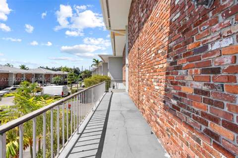 6795 Brookline Dr 6795, Miami FL - photo 23 of 72
