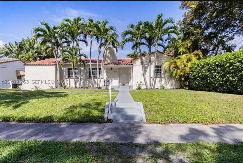 6 bedroom SingleFamilyResidence at 437 NE 107th St, E E Oliver Sub, Miami — photo 1