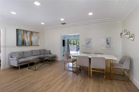 437 NE 107th St, Miami FL - photo 6 of 36