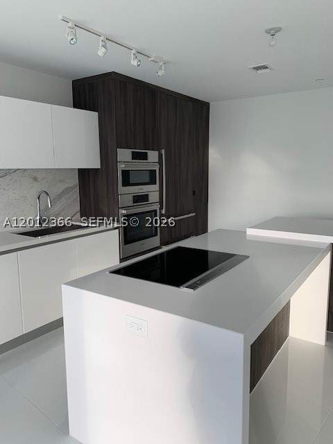 1 bedroom Condominium at 851 NE 1st Ave 2110, Paramount Miami Worldcent, Miami — photo 2