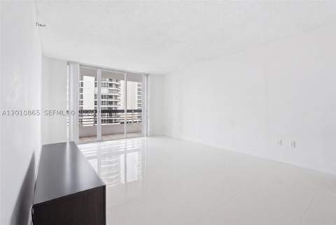 19195 NE 36th Ct 604, Aventura FL - photo 6 of 26