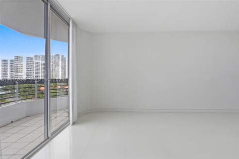 19195 NE 36th Ct 604, Aventura FL - photo 9 of 26