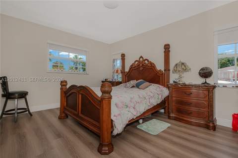 395 W 39th Pl, Hialeah FL - photo 21 of 31