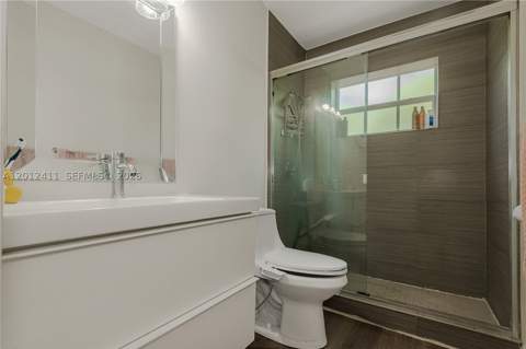 395 W 39th Pl, Hialeah FL - photo 24 of 31